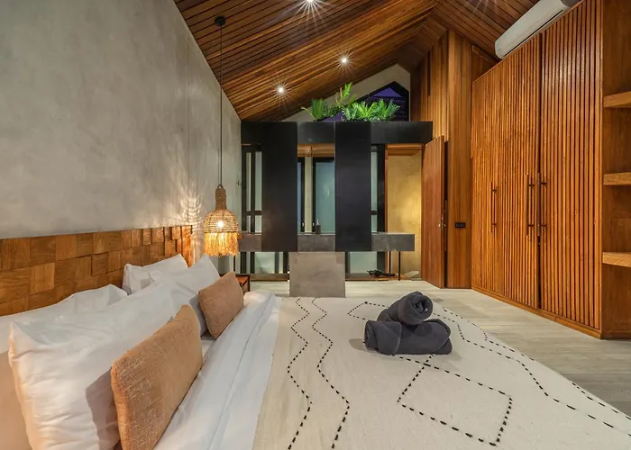 Solani - Tranquil 1br Sanctuary In Prime Pererenan! 别墅 坎古