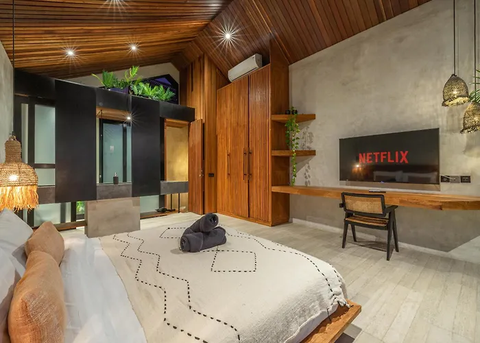 Solani - Tranquil 1br Sanctuary In Prime Pererenan! 坎古