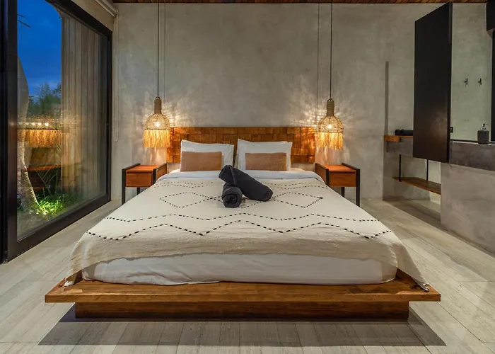 Solani - Tranquil 1br Sanctuary In Prime Pererenan! 别墅 坎古